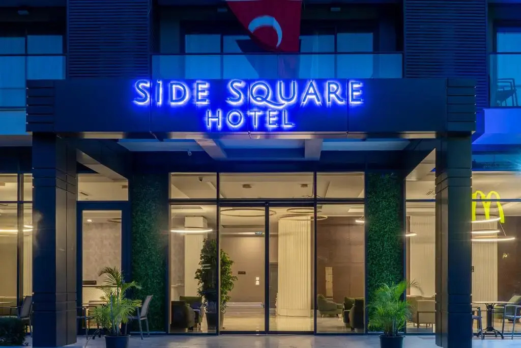Side Square Hotel — фото