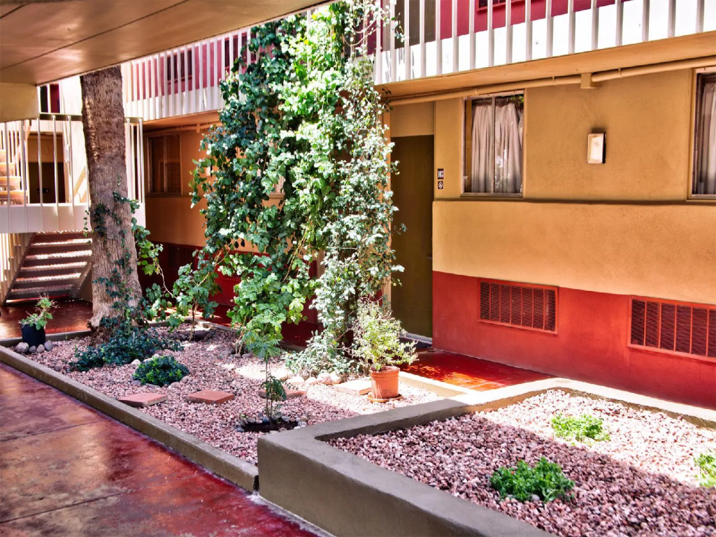 Travelodge Phoenix Downtown