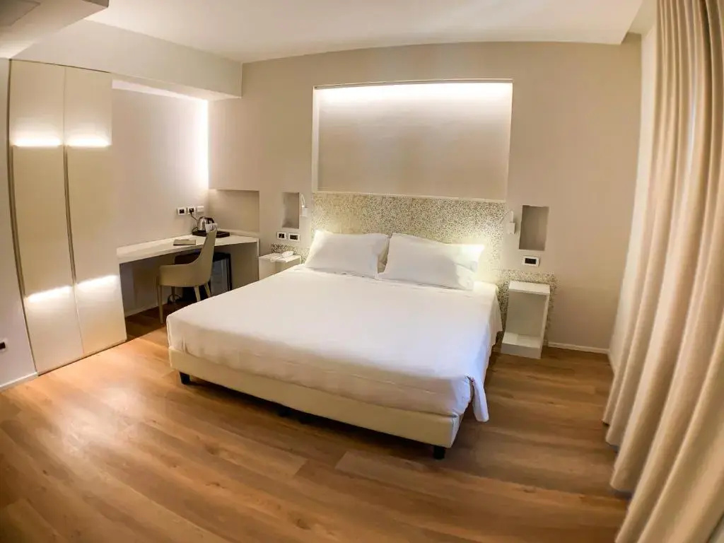 Economy room