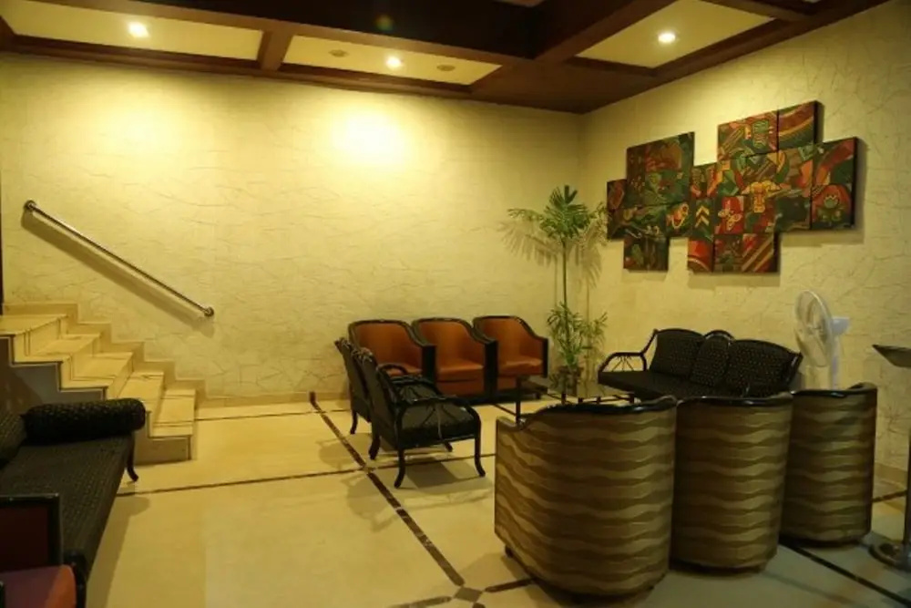 Lobby & Reception