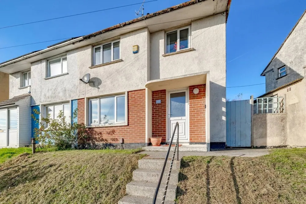 Newly Renovated 3BR House Perfect for Families or Contractors