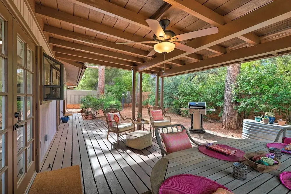 Red Rock Views: Modern Sedona Home