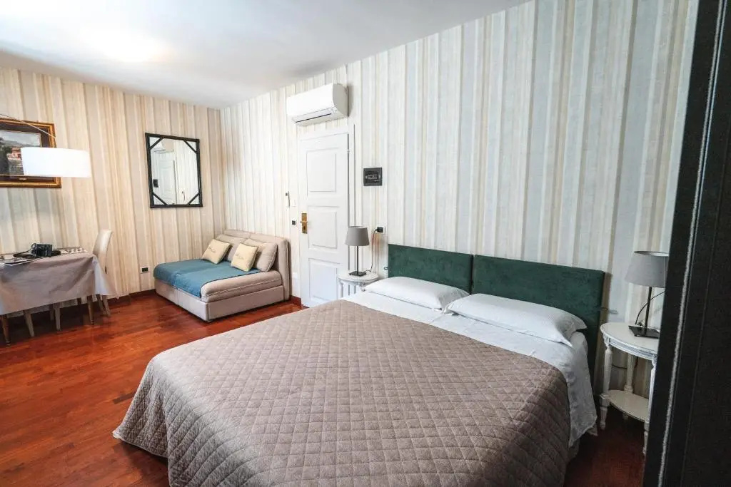 Suite with garden view
