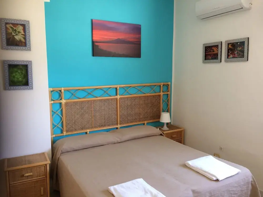 Standard Double room with sea view (full double bed)