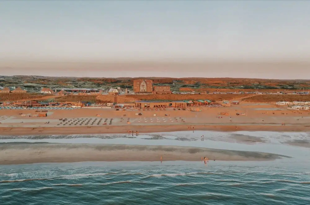 Beach & Waterfront