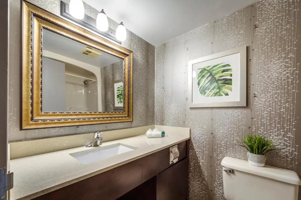 Monte Carlo Inn Airport Suites - Chambres