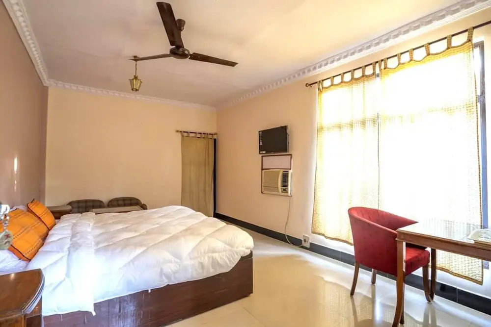 Royal room