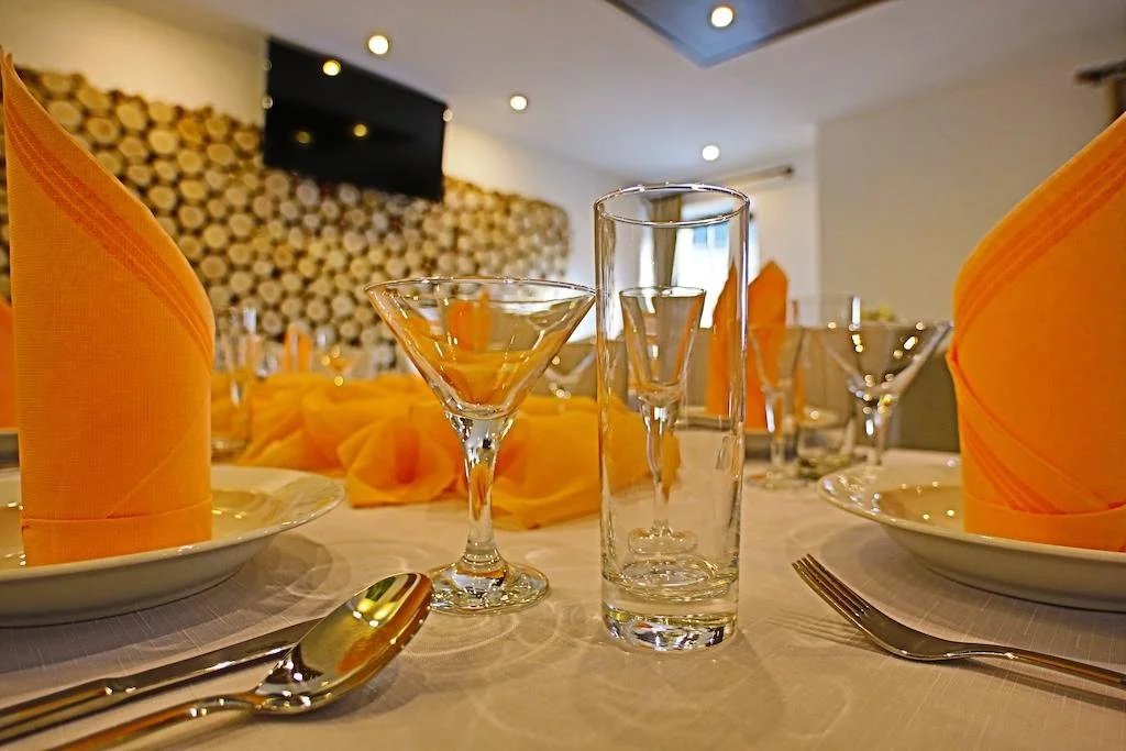 Food & Beverage