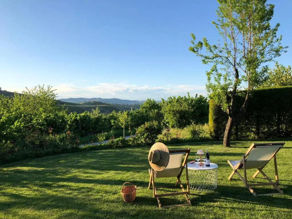 Standard Double room with garden view (full double bed)