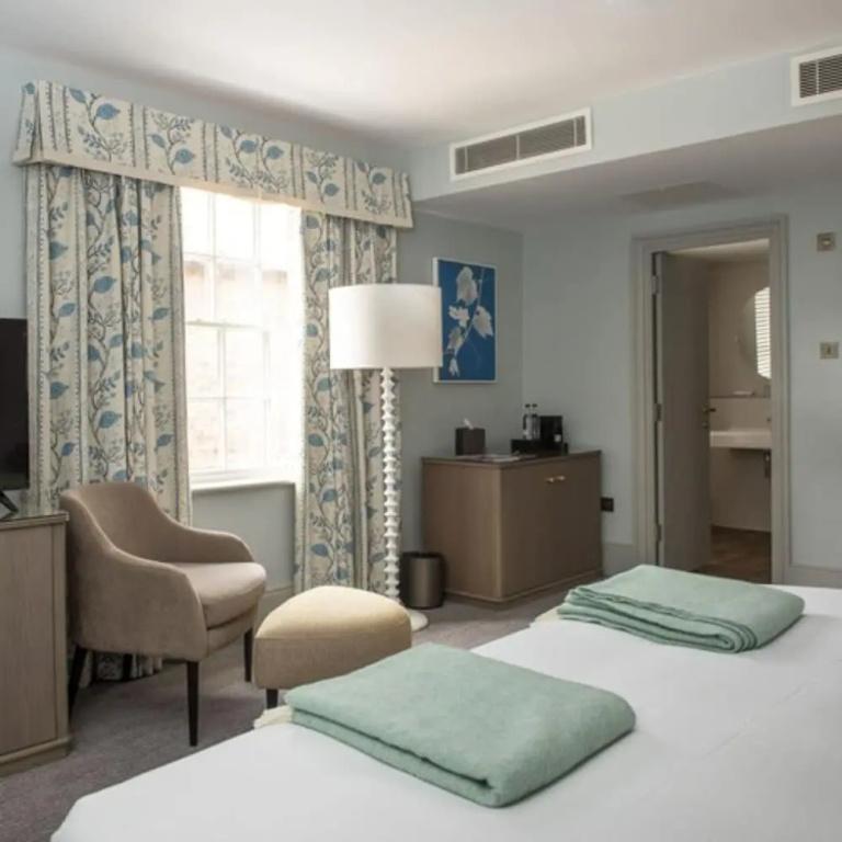 Bush Hotel Farnham - Chambres