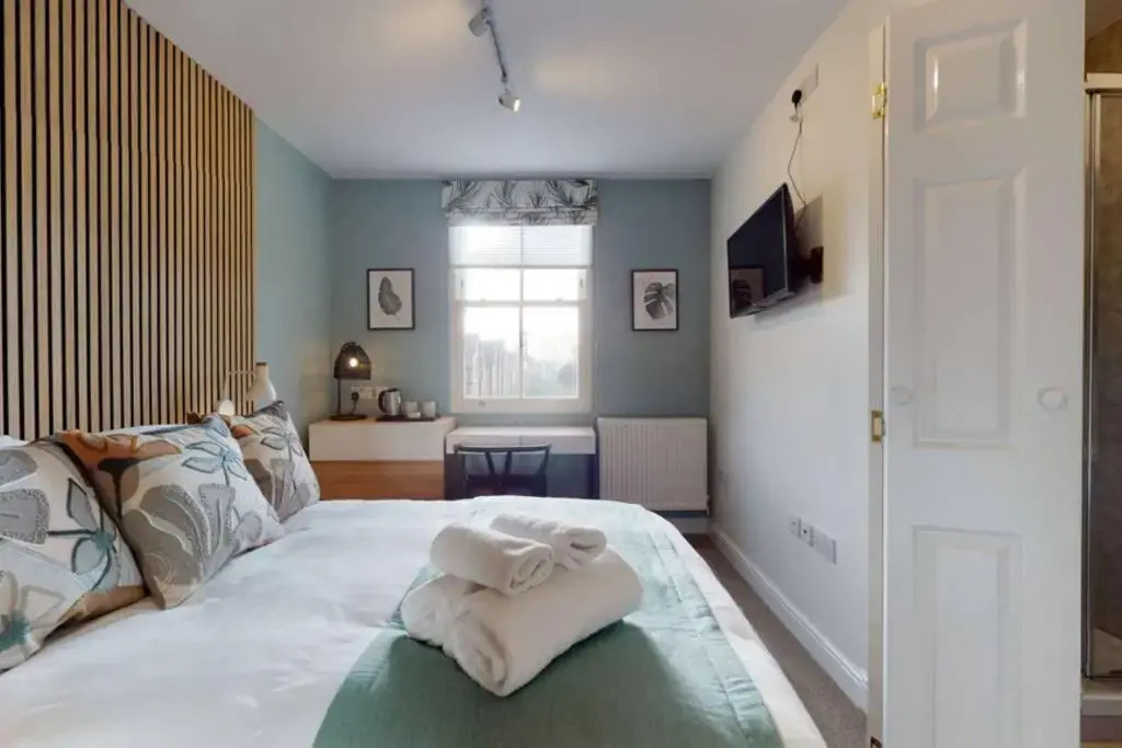 The Oxford Lodge six bedroom Oxford home