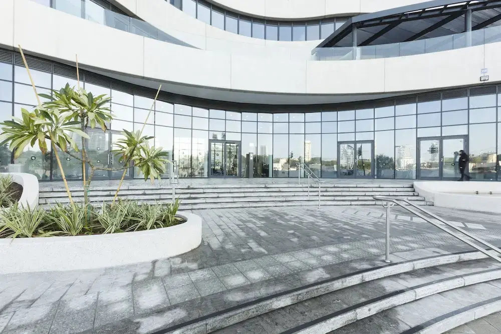 AirTLV - Menachem Begin Apartment