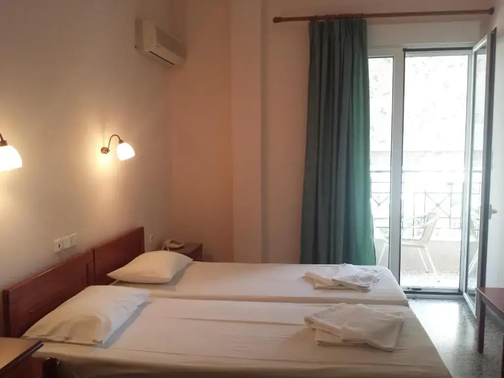 Economy room