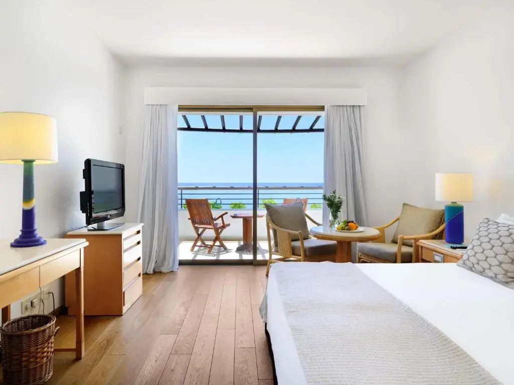 Coral Beach Hotel and Resort - Chambres