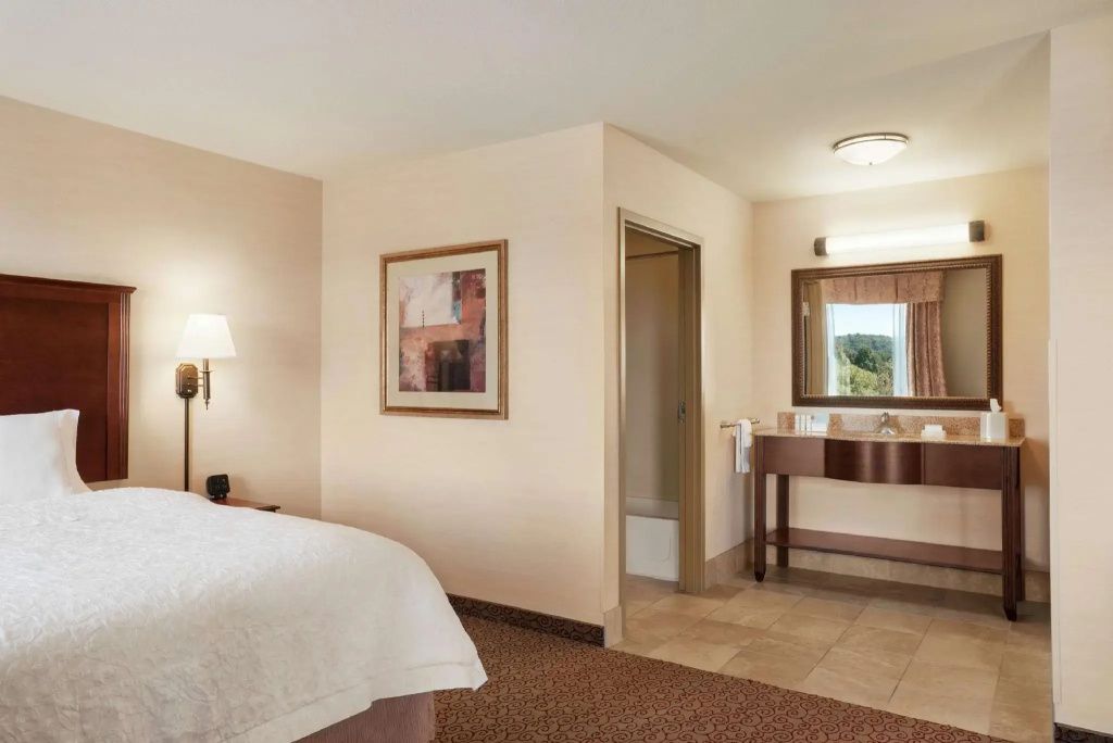 Double Studio (full double bed)