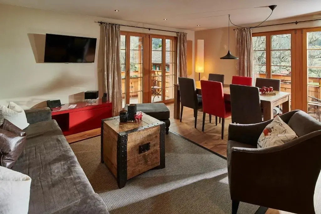 Junior Suite with partial view