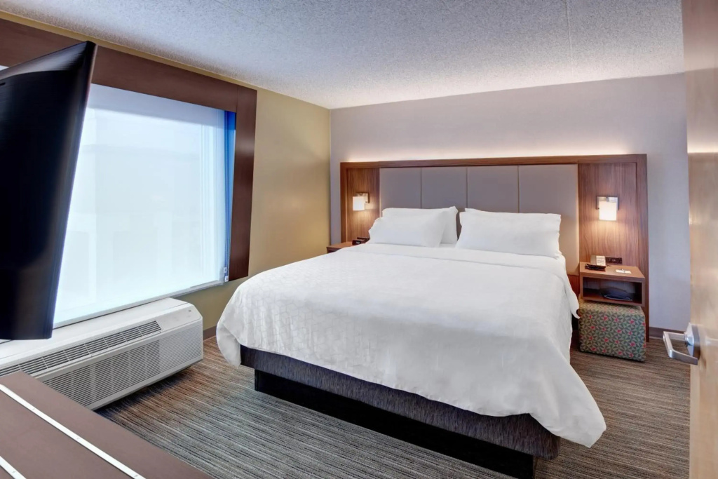 Holiday Inn Express Hotel & Suites West Long Branch by IHG - Général