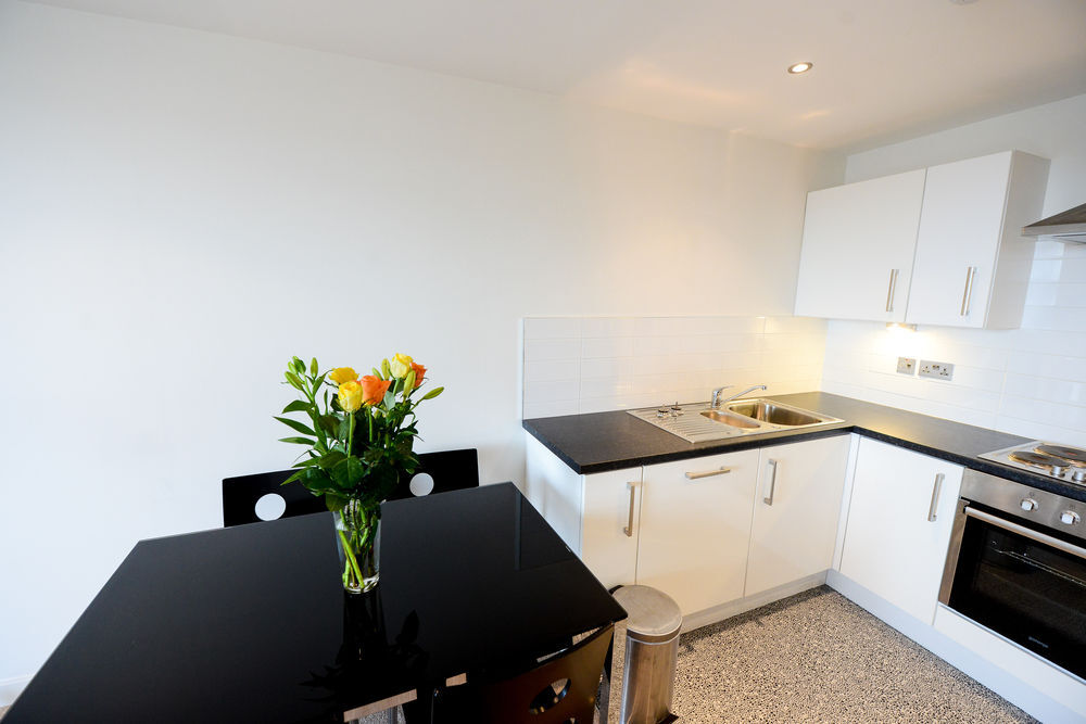 Dream Apartments Belfast - 8