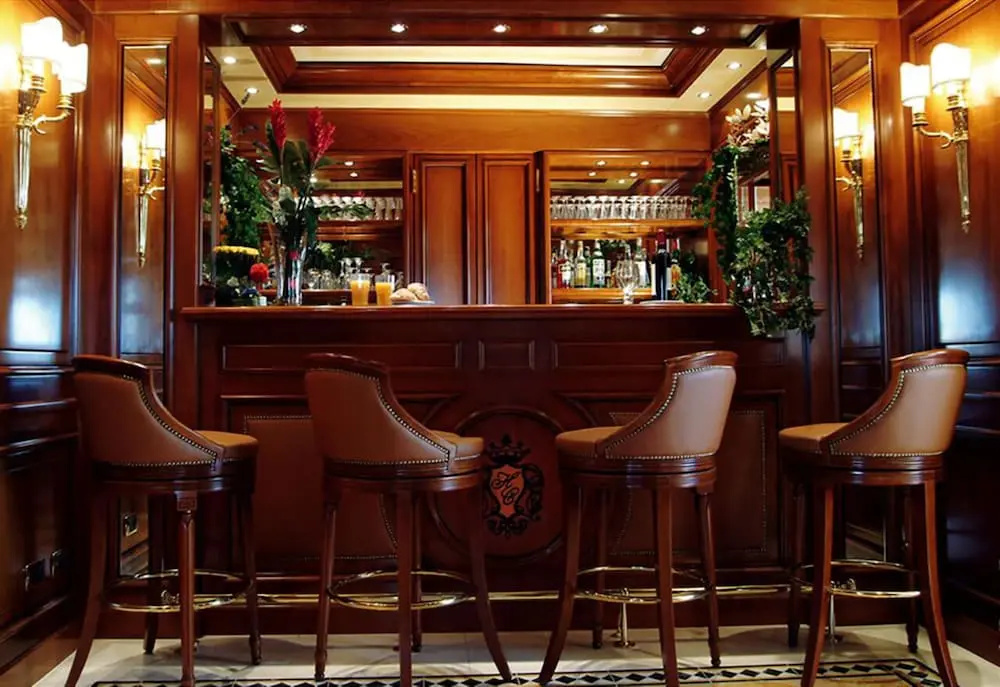 Champagne Palace Hotel - Général