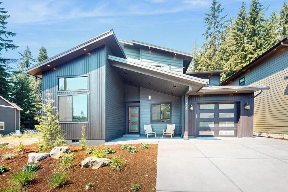 5BR Home w/ Nearby Lake, A/C & Private Backyard