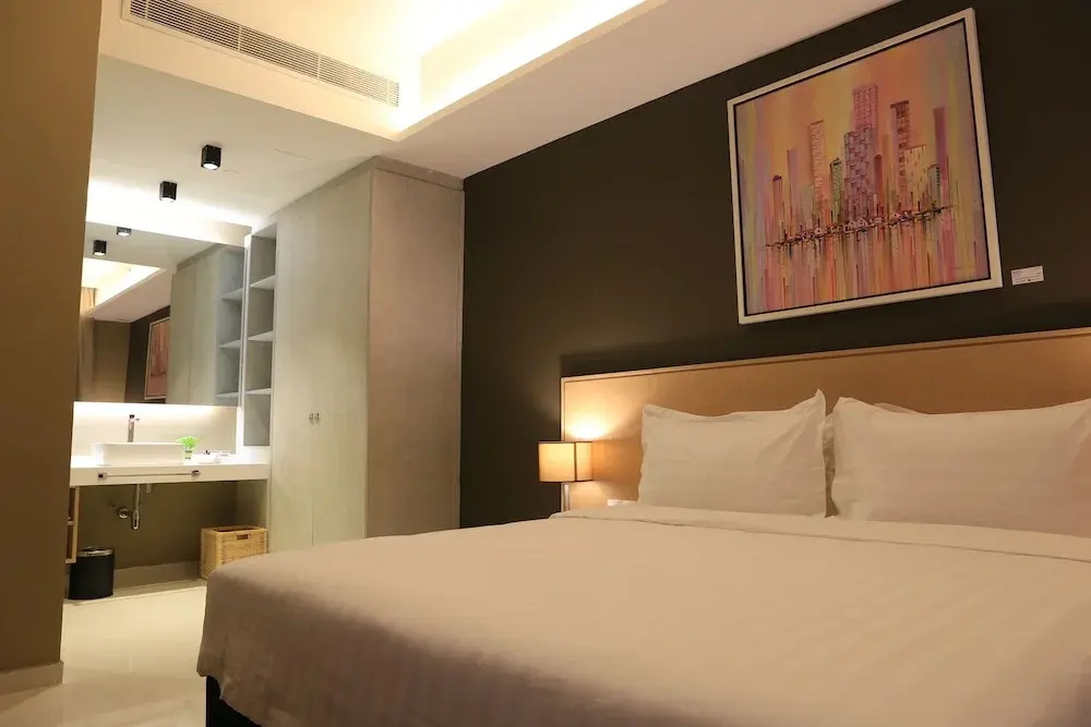 2 Bedrooms Executive Suite with city view