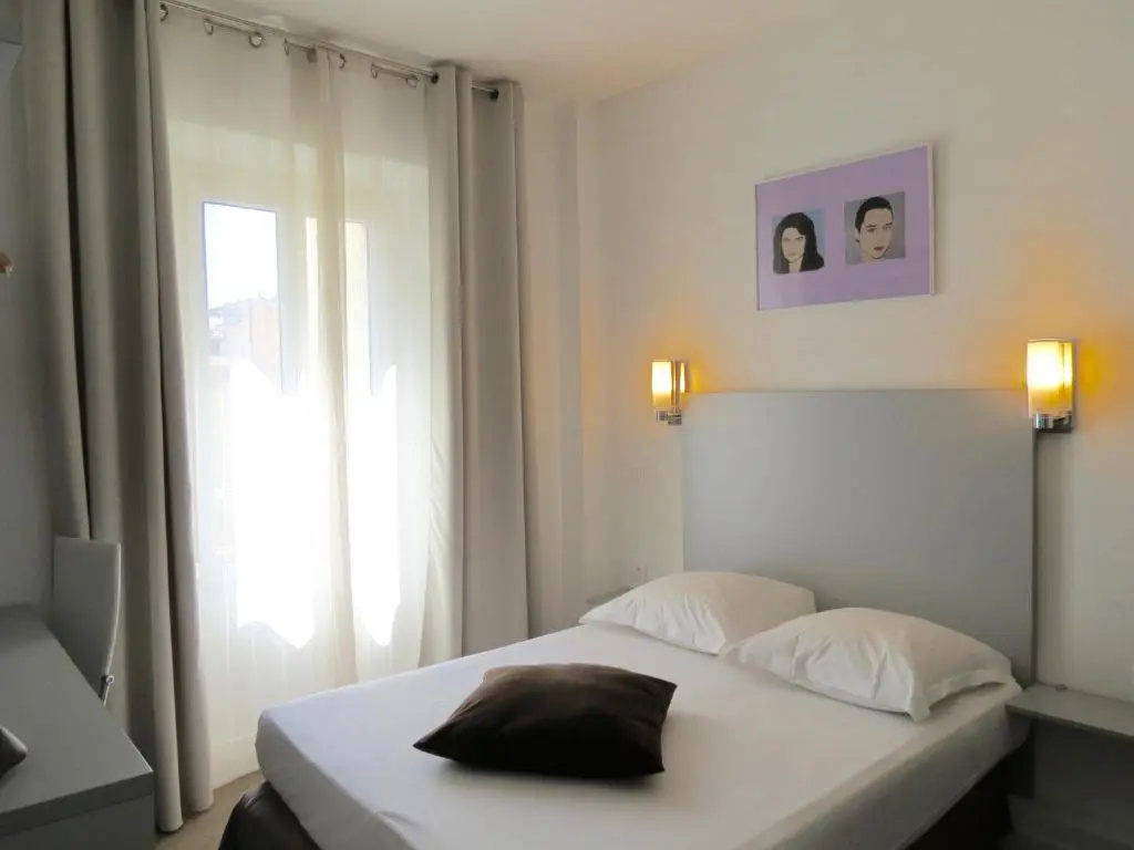 Hotel Amirauté - Chambres