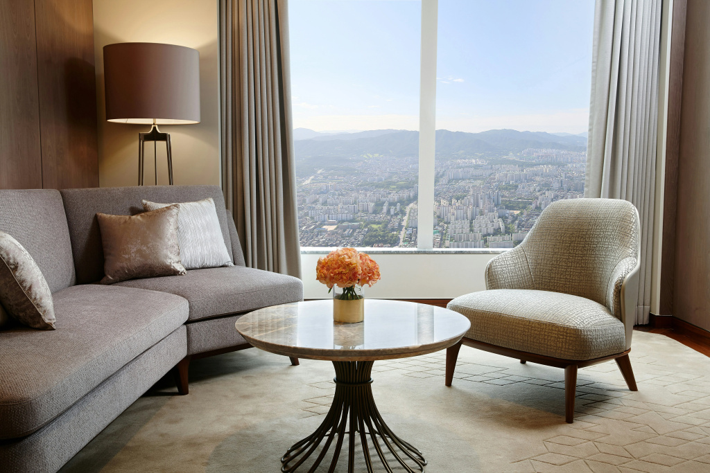 Отель Signiel Seoul в Сеуле