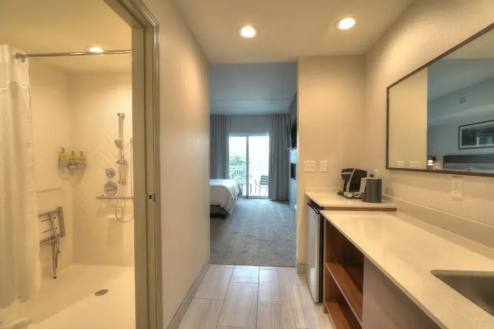 Double Suite (full double bed)
