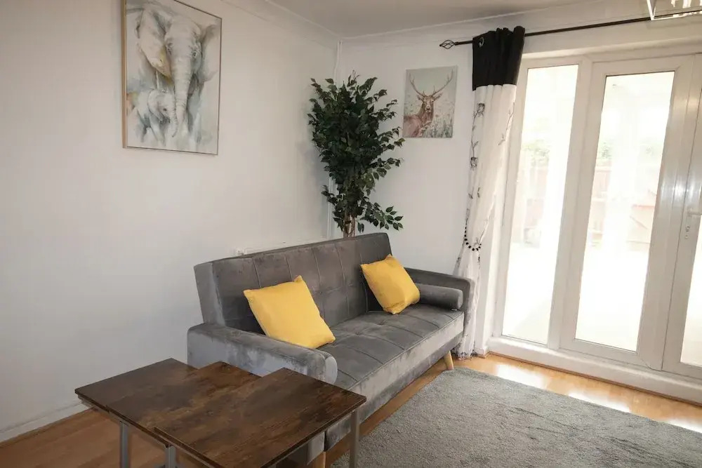 10min to Oxford - 3 Bedrooms - Sleeps 7 - Pets Ok - фото 5