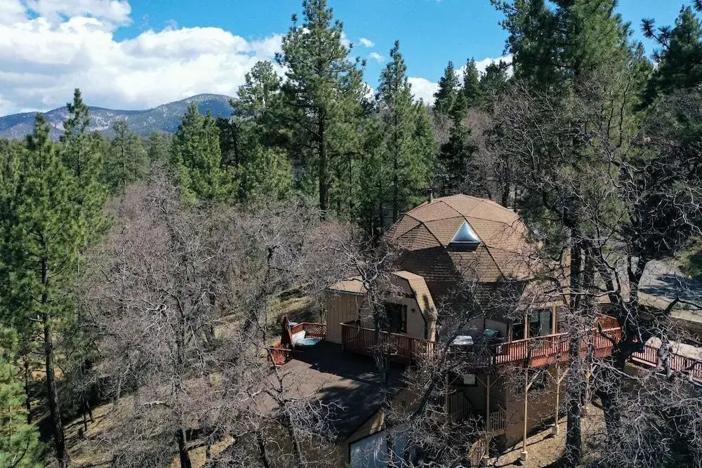 Travertine Ave in Big Bear Lake