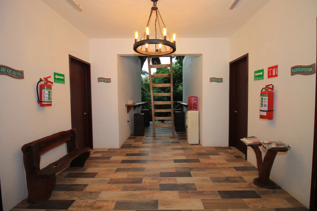 Hotel photo 12