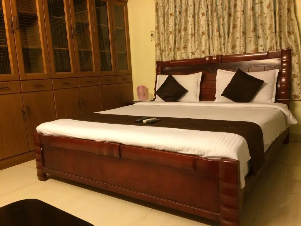 OYO 8033 Premam Service Apartment