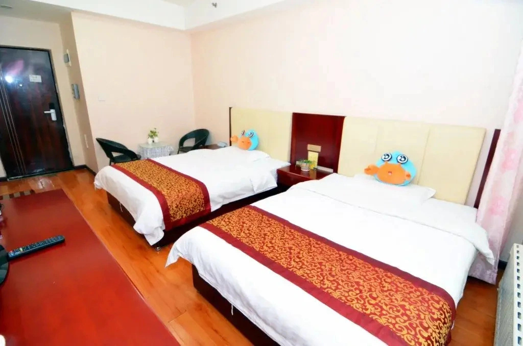 E Home Apartment Hotel