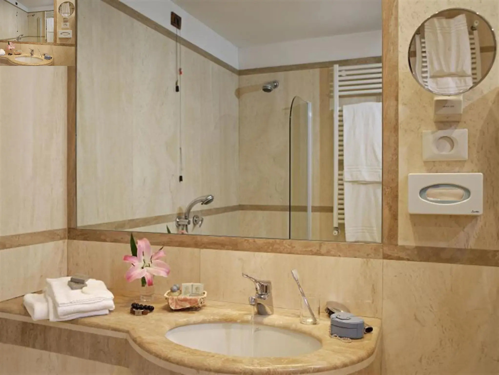 Superior Double room (full double bed)