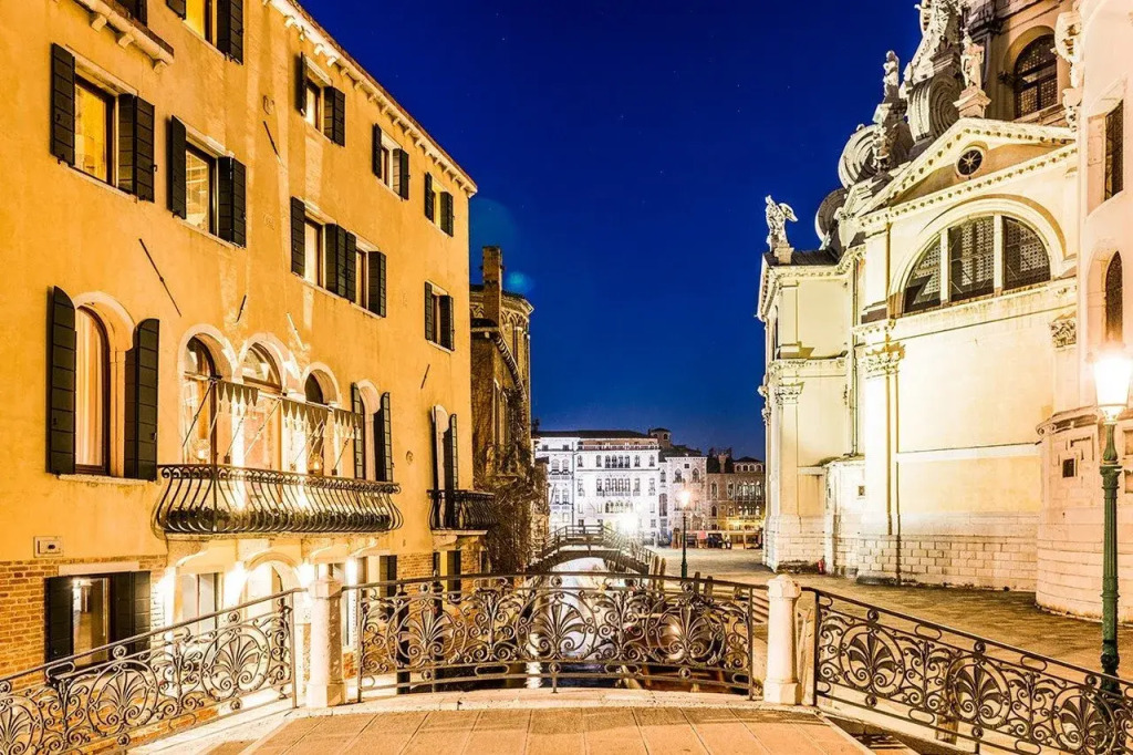 Ca Maria Adele by null