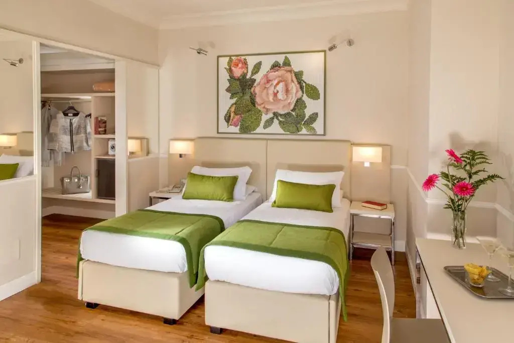 Double room (twin beds)