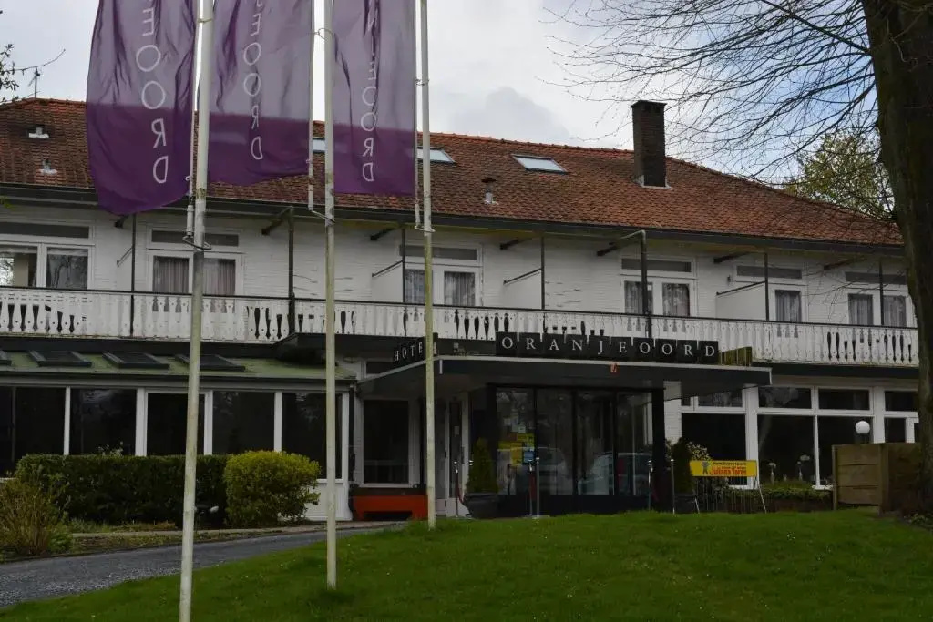Hotel Oranjeoord - Chambres