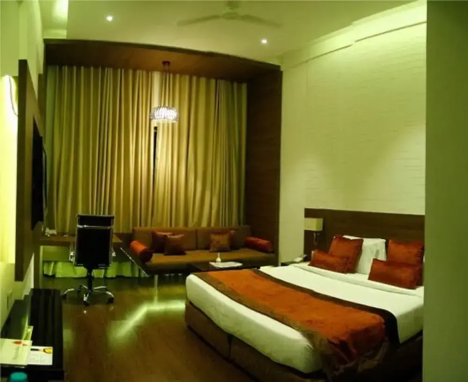 Standard Club room