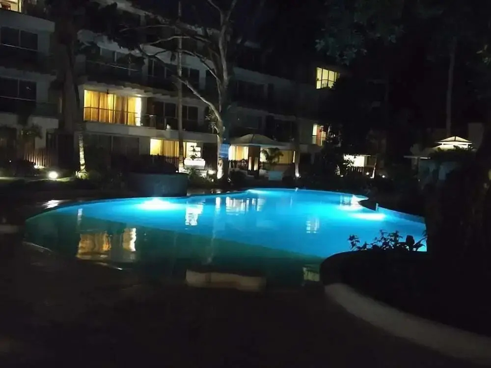 LEISUREBAY