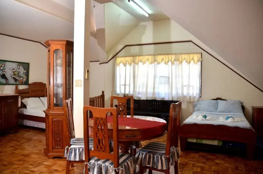Standard Quadruple Family room with balcony