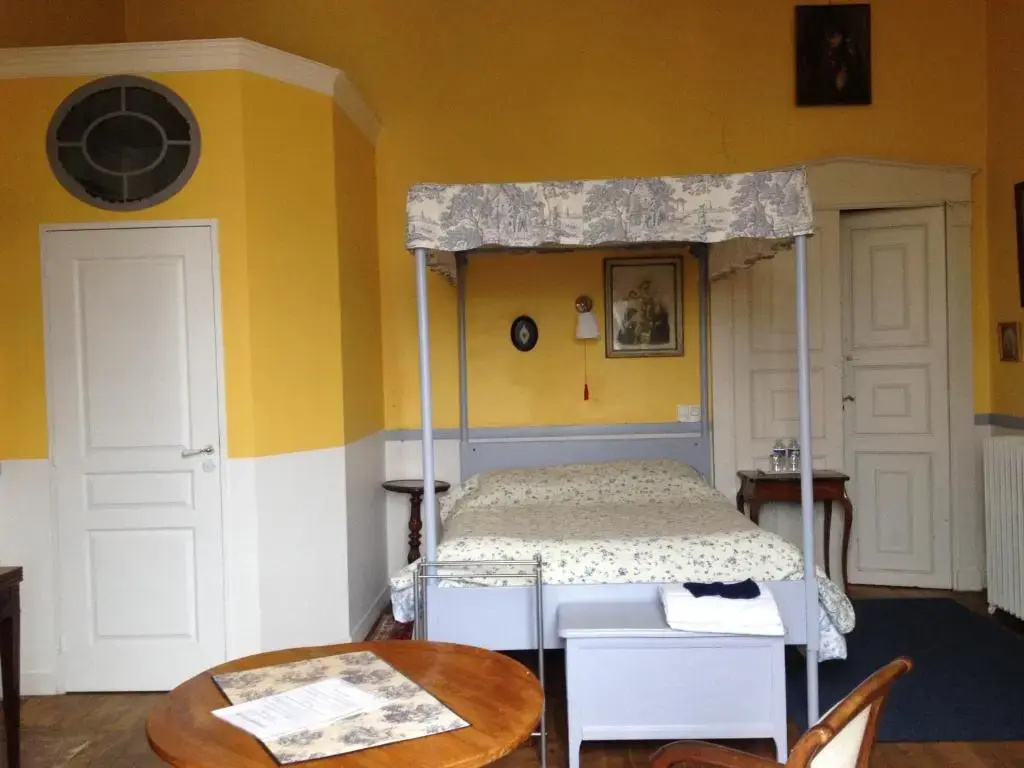 Comfort room
