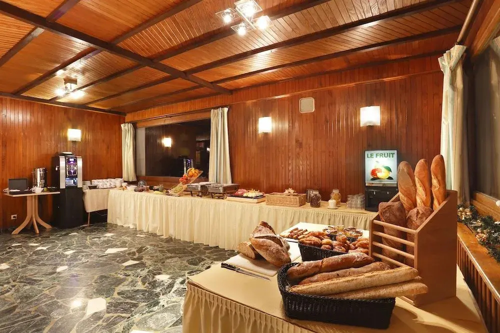 Hotel photo 32