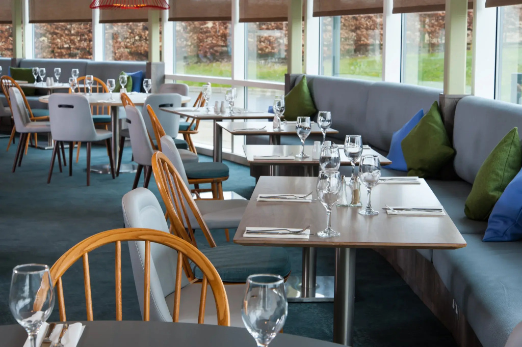 Holiday Inn Salisbury - Stonehenge by IHG - Général