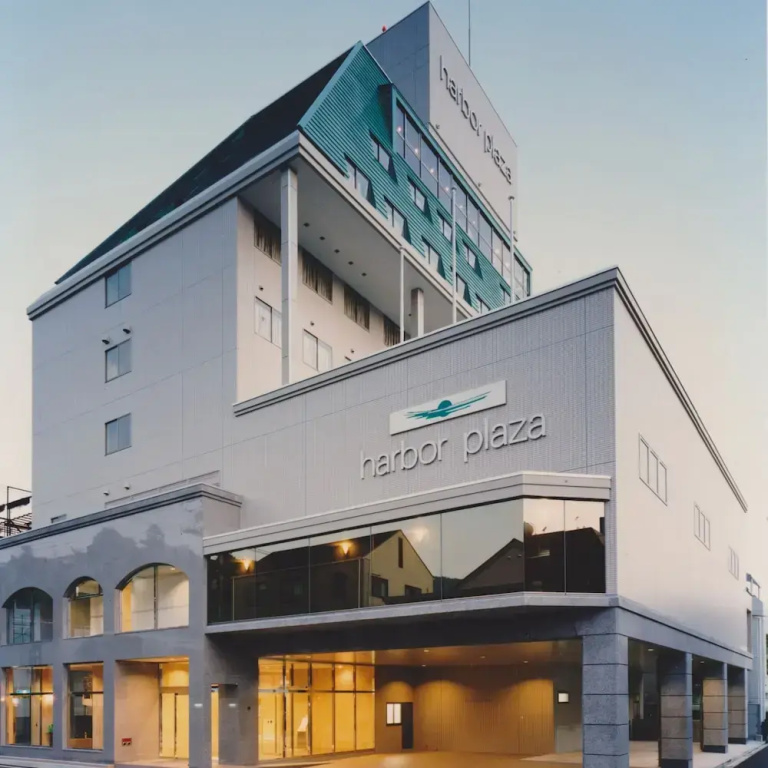 Harbor Plaza Hotel