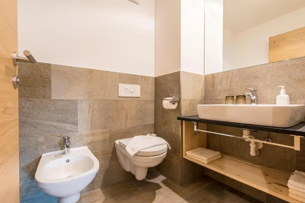 Superior Double room (full double bed)