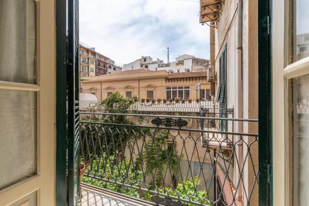 Amari Apartment - IBR