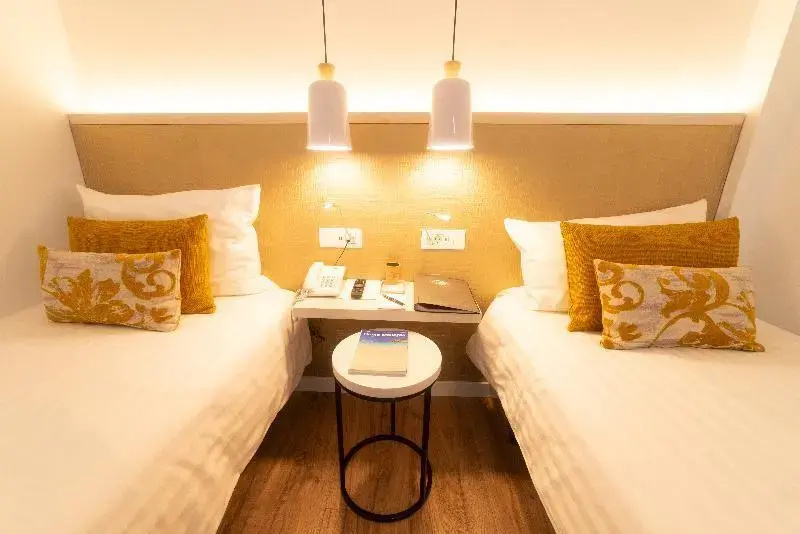 Standard Double room with balcony (twin beds)