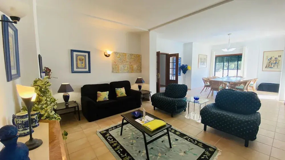 3 Bedrooms Apartment with sea view