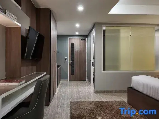 Premier room