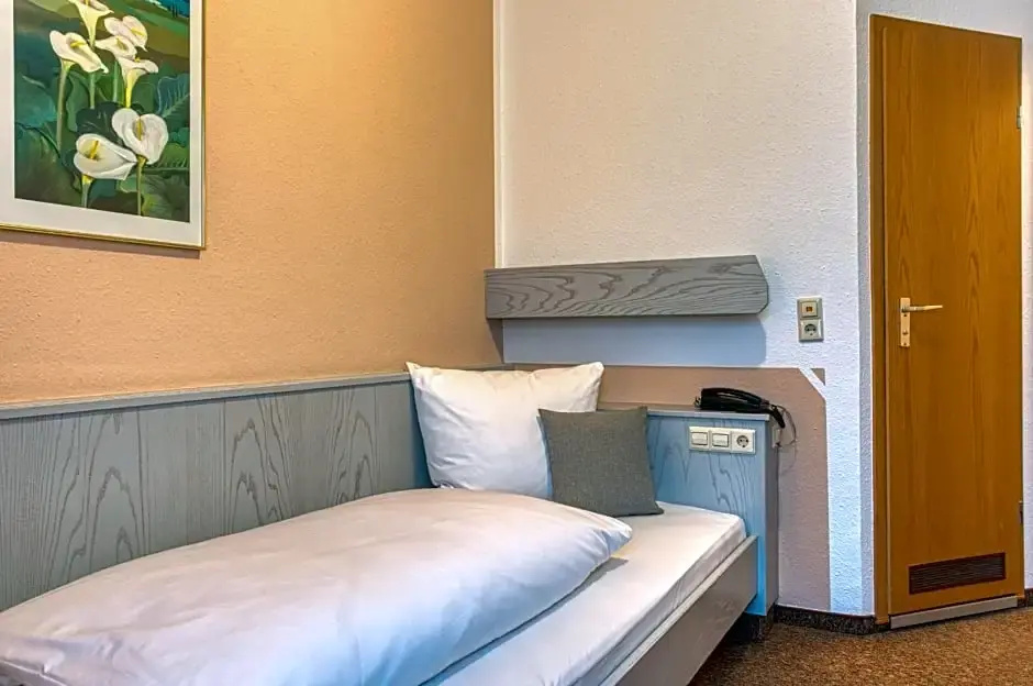 Economy room